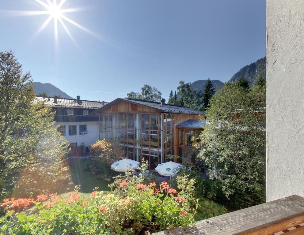 Outdoorhotel Jaeger Von Fall Ленгрис Екстериор снимка