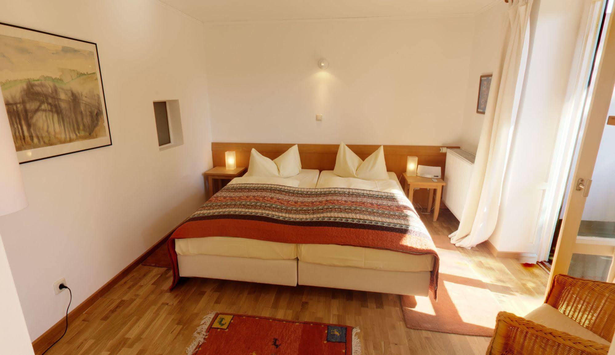 Outdoorhotel Jaeger Von Fall Ленгрис Екстериор снимка