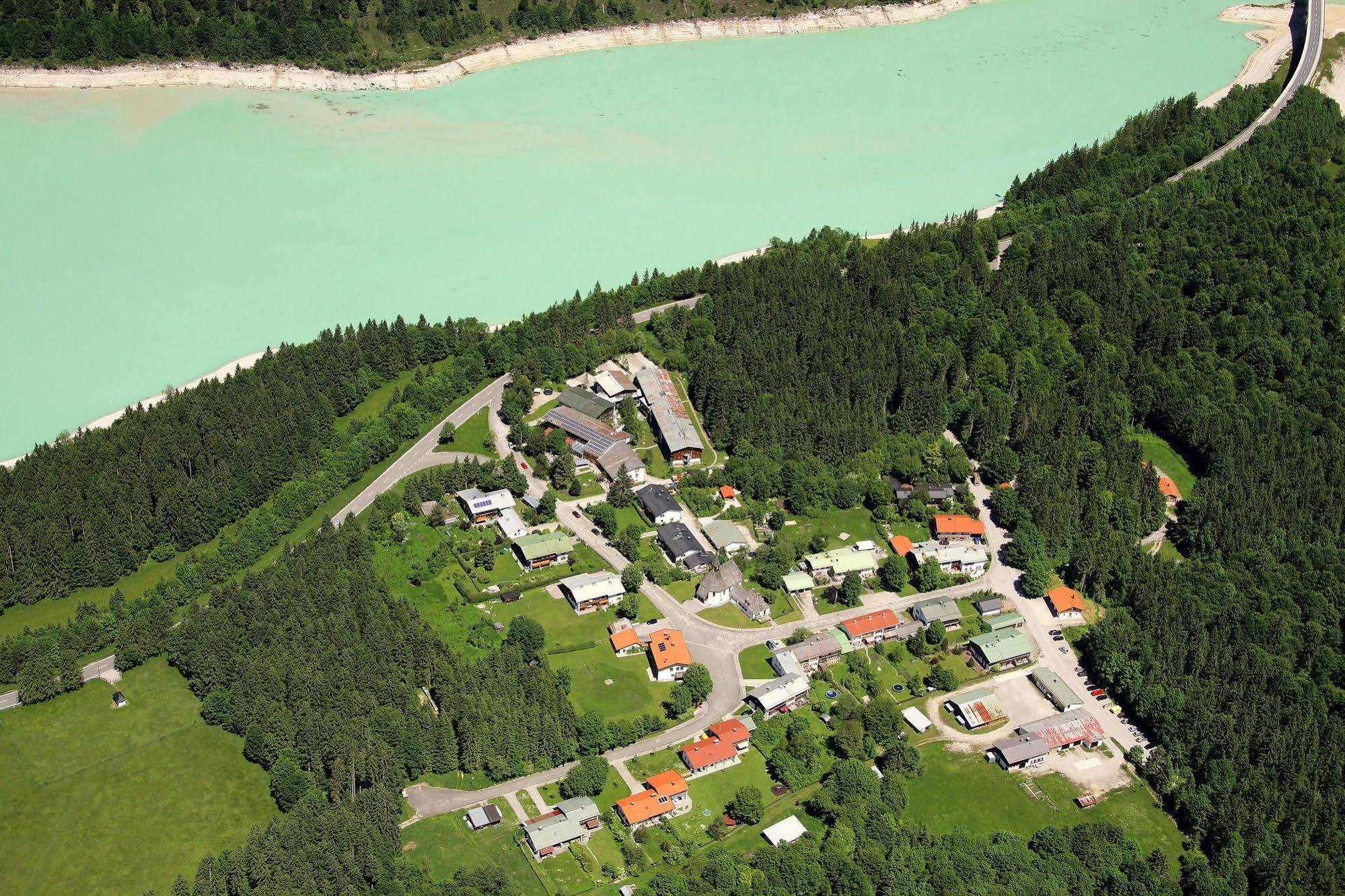 Outdoorhotel Jaeger Von Fall Ленгрис Екстериор снимка